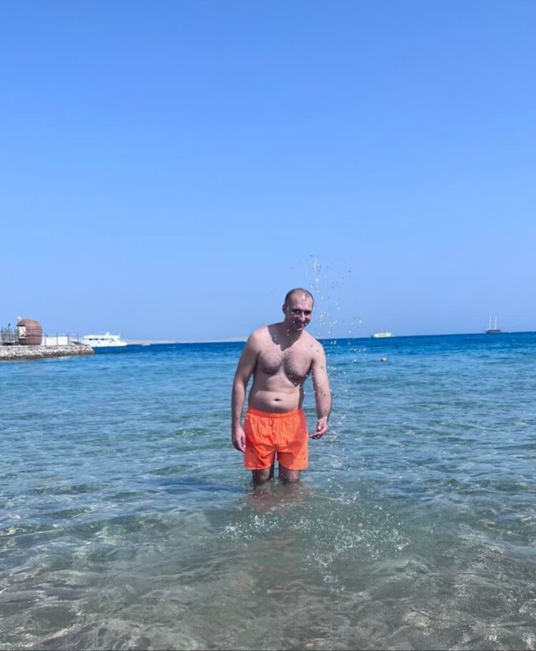  38672721  Vitaliy, 35 ,    Al Ghardaqah
