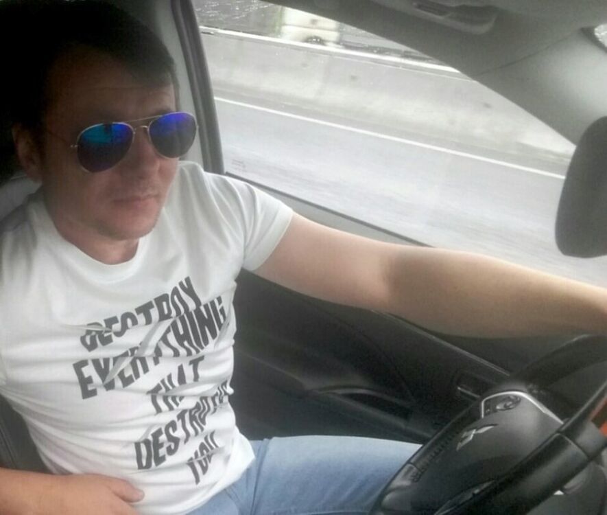  51684551  Evgeni, 55 ,    