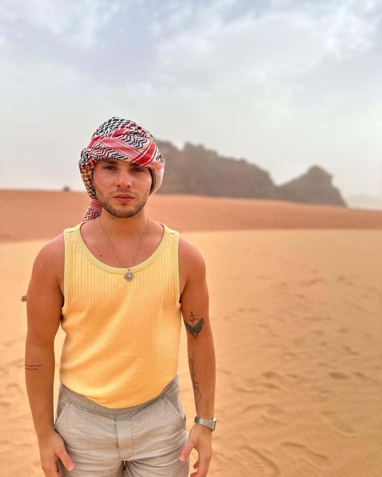  52593301  Georgiy, 31 ,    