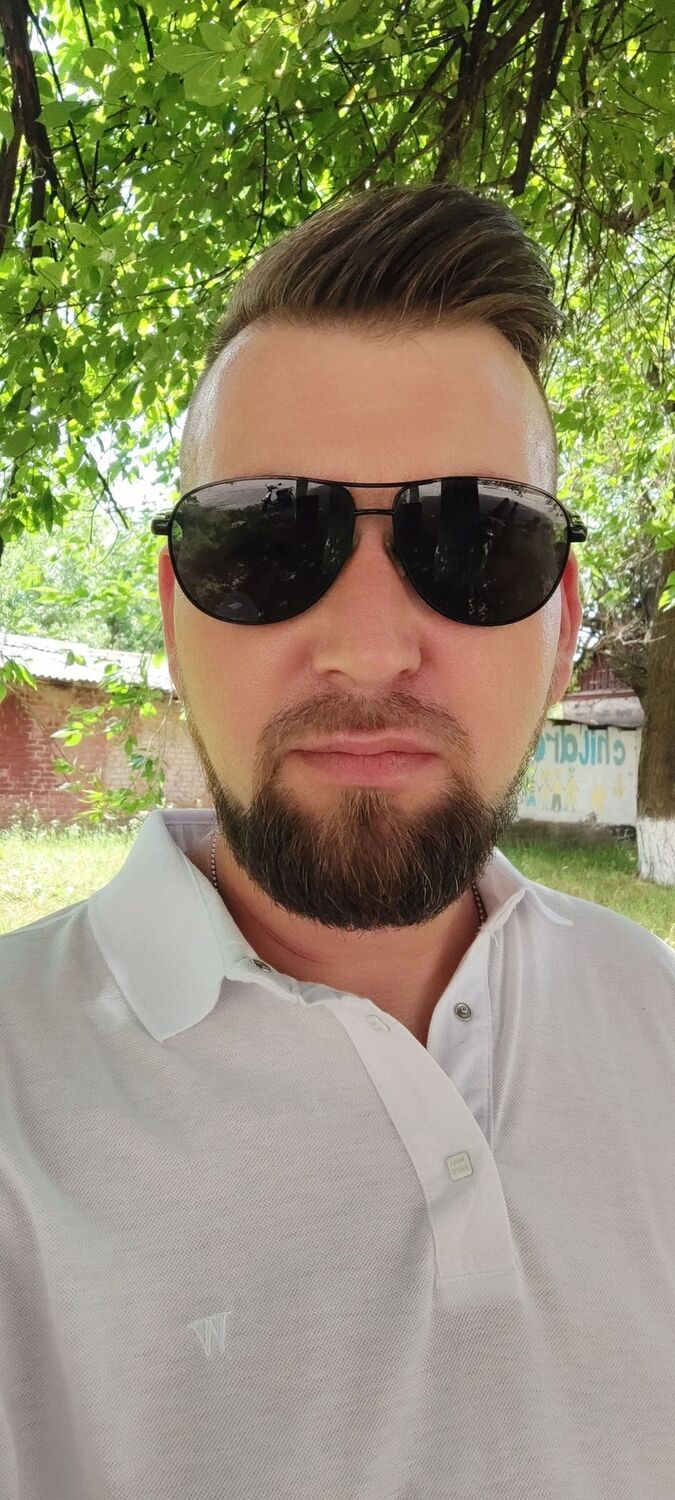  35514691  Anatolii, 42 ,    