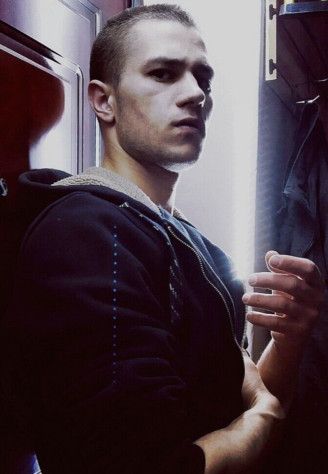 ,   Max, 28 ,   ,   , c 