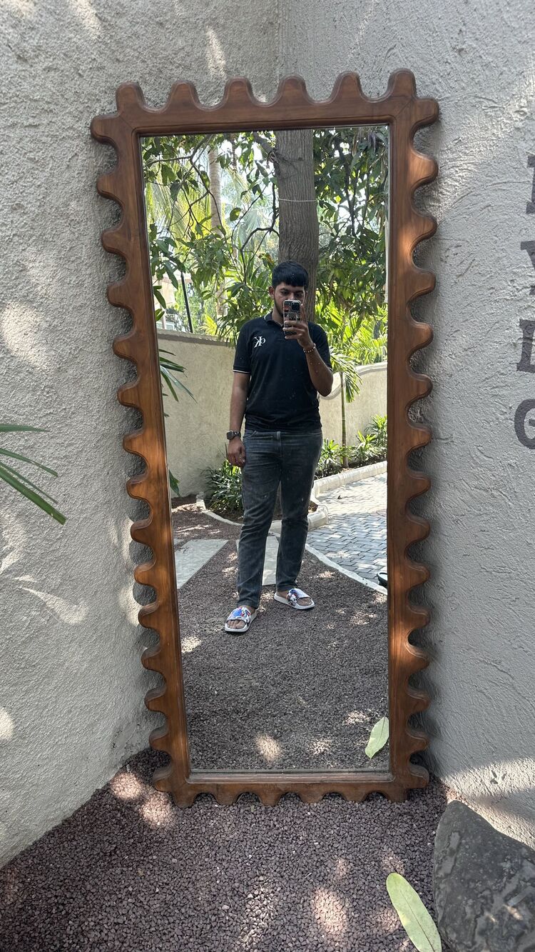  51374661  Dishant, 22 ,    