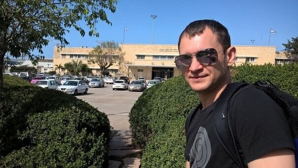  11129891  Dmitry, 40 ,    