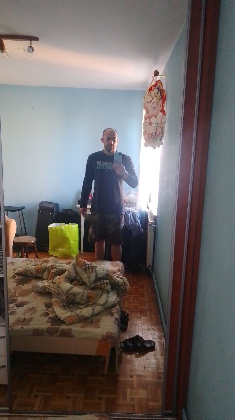 32476151  , 37 ,    