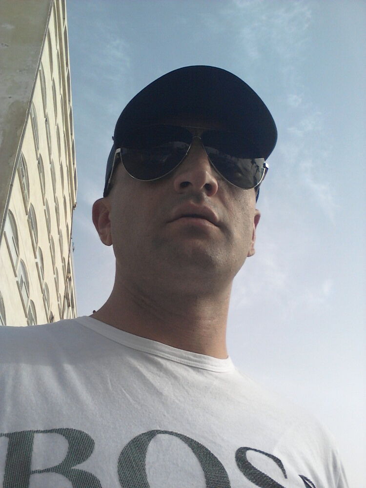  4668221  Giorgi, 45 ,    Tel Aviv-Yafo