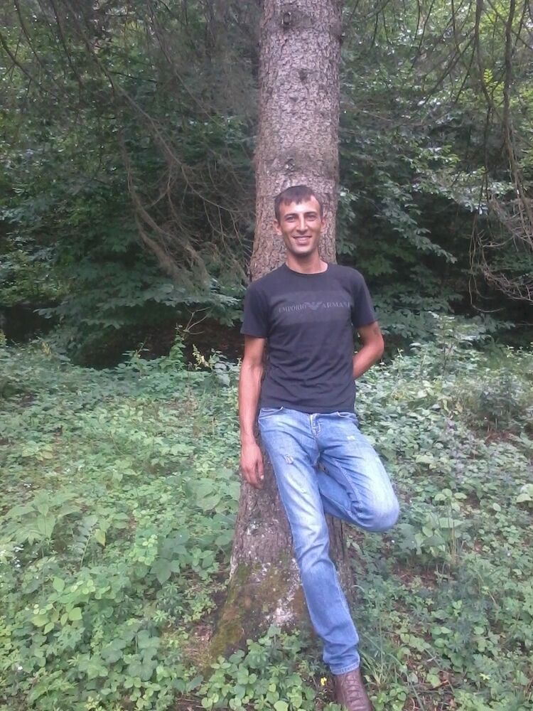  ,   Ando, 35 ,   