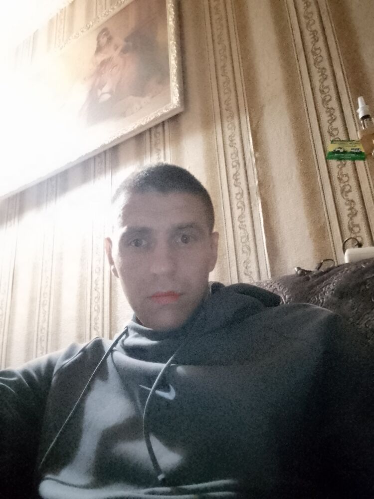  30618401  , 37 ,    