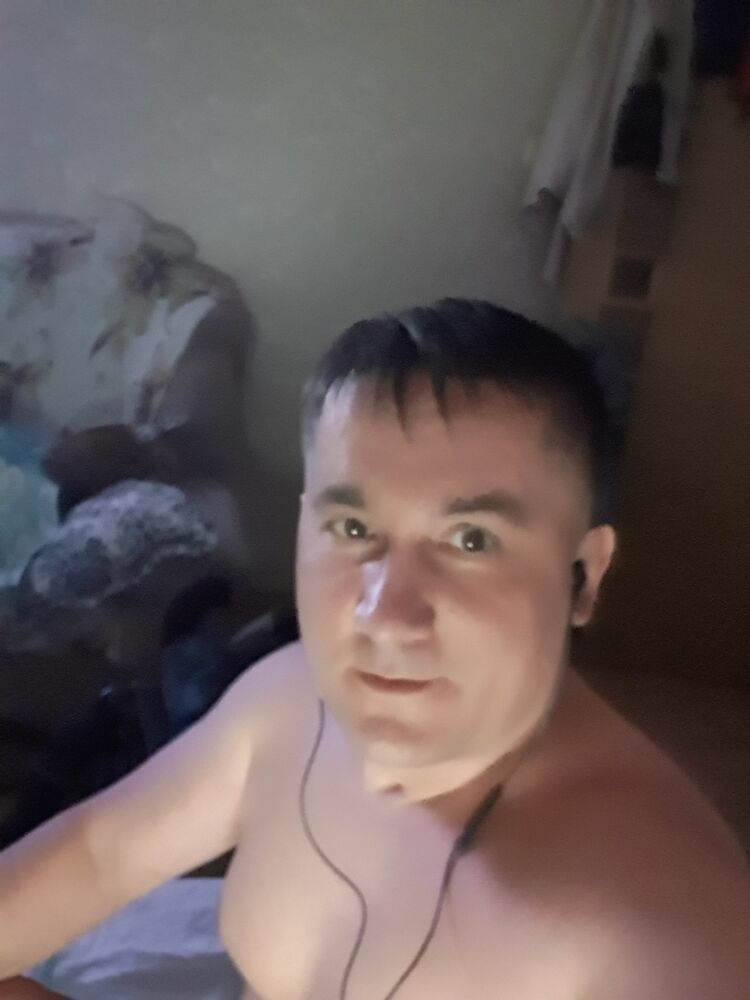  23063341  Dmitry, 39 ,    