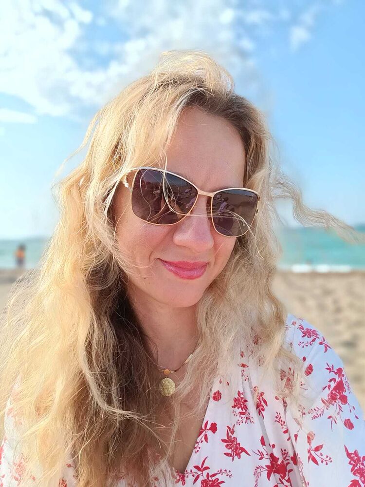  ,   Irina, 35 ,   ,   , c , 