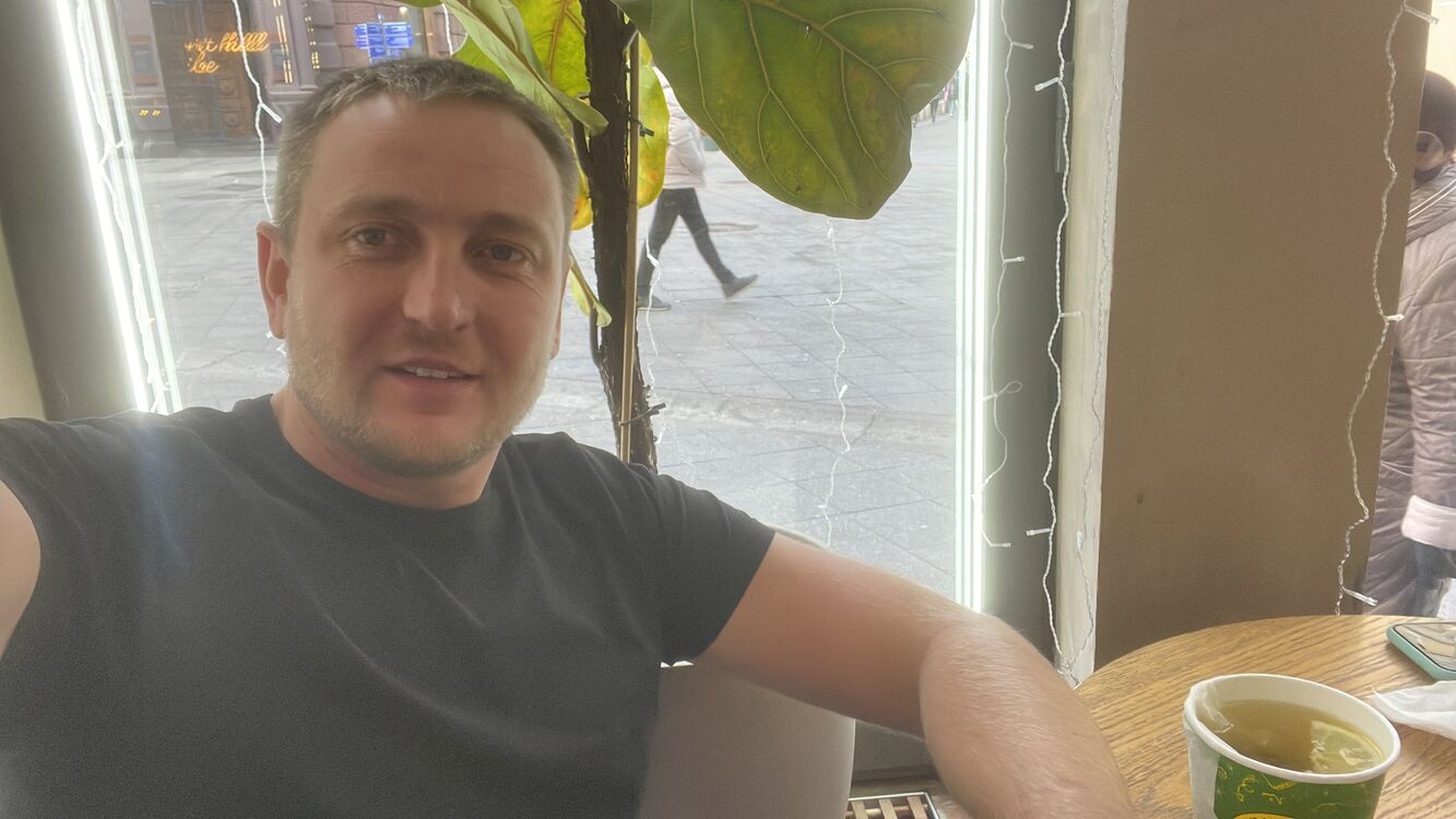  53344391  Artik, 40 ,    