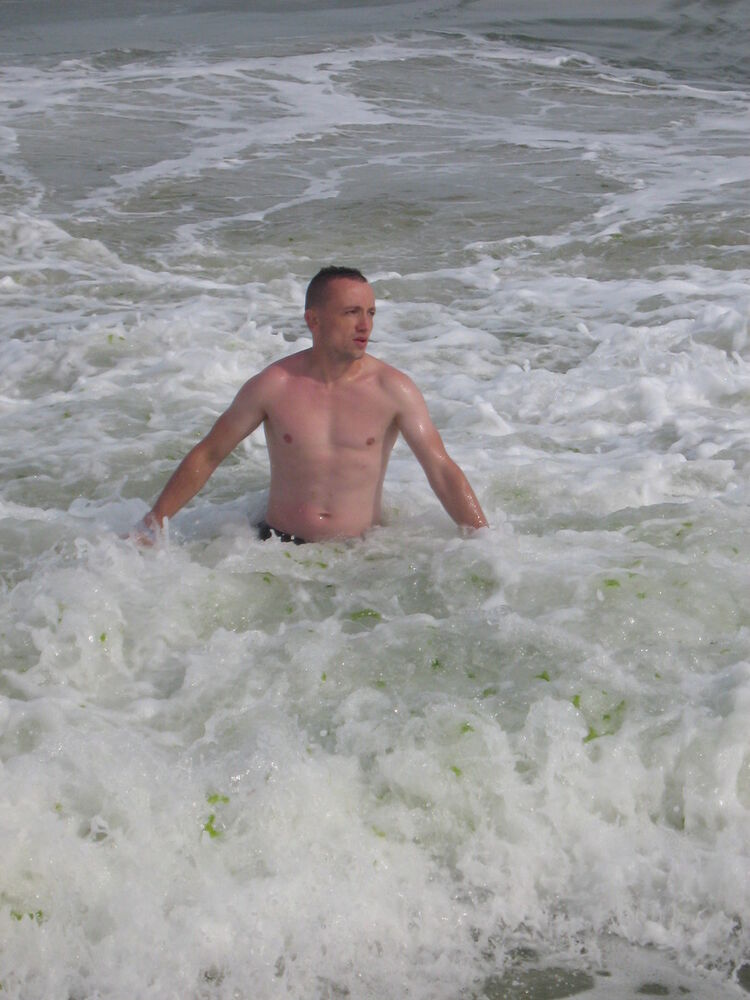  4756201  Sergiu, 39 ,    
