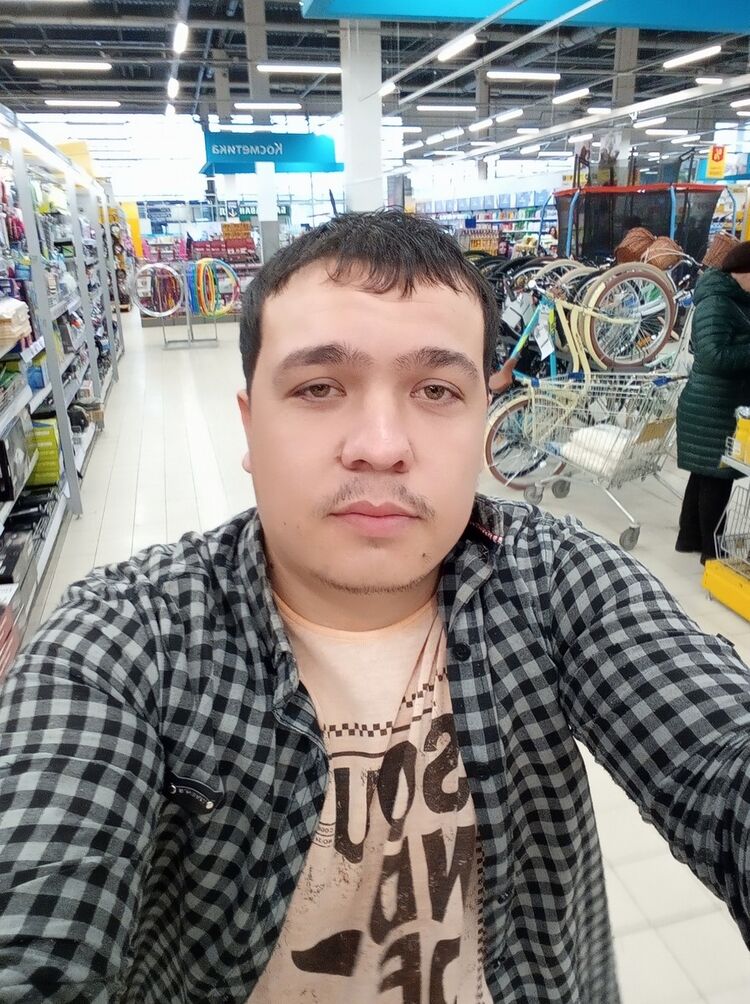  15977391  Ulugbek, 33 ,    