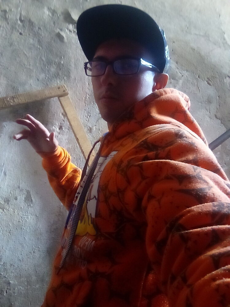  ,   Artem, 30 ,   ,   , c 