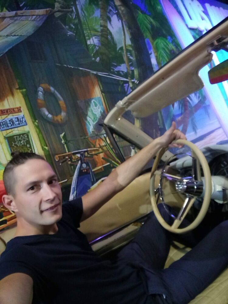  ,   Maksim, 41 ,  