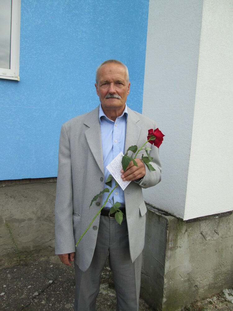  ,   Alex, 71 ,   ,   , c 