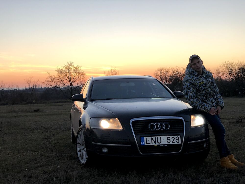  ,   Igor, 25 ,   ,   