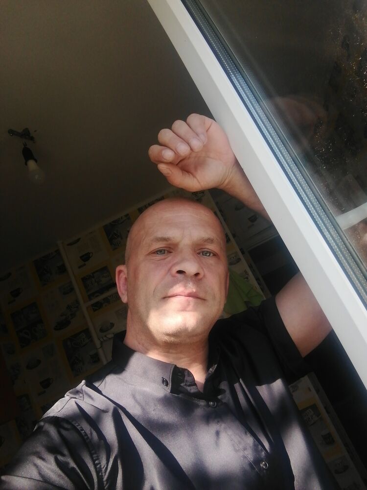  44968881  , 46 ,    