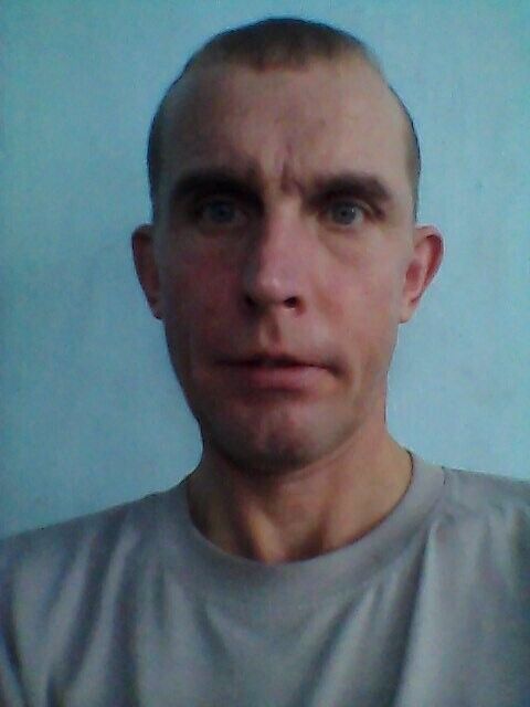  24371481  Maksim, 47 ,    