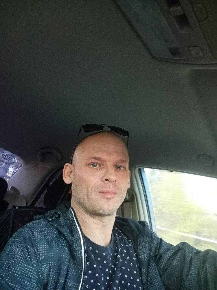  46216241  , 42 ,    