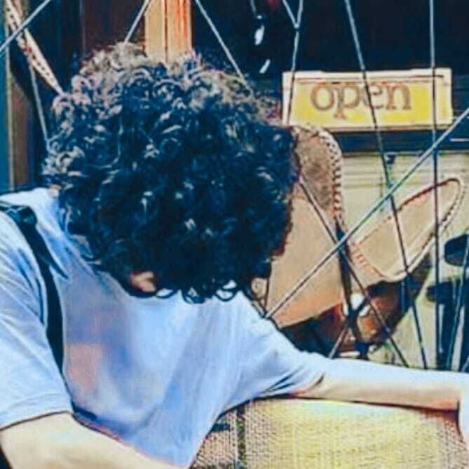 33654441  , 20 ,    
