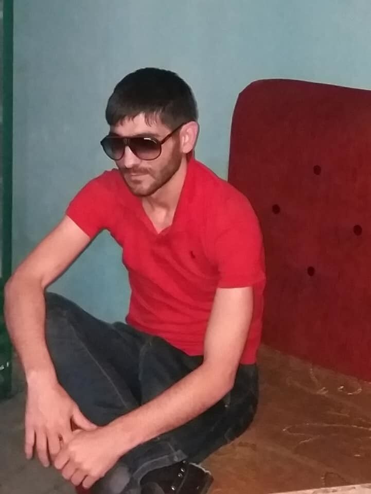  ,   Erik, 31 ,   ,   , c 