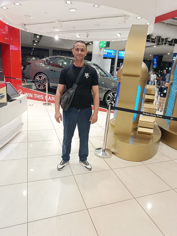  52760231  Asker, 36 ,    