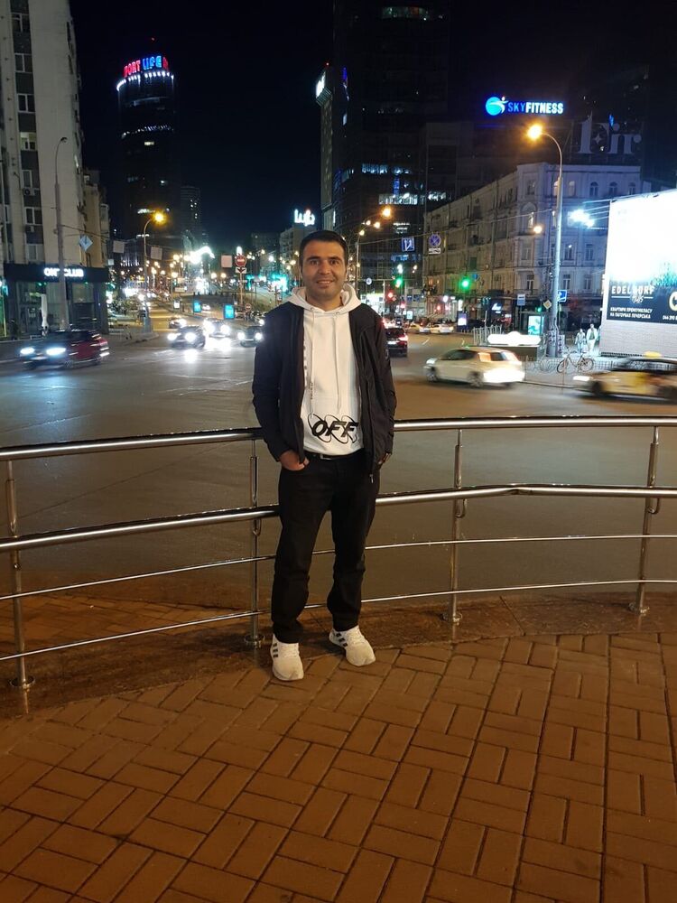 23866941  Bilal, 38 ,    