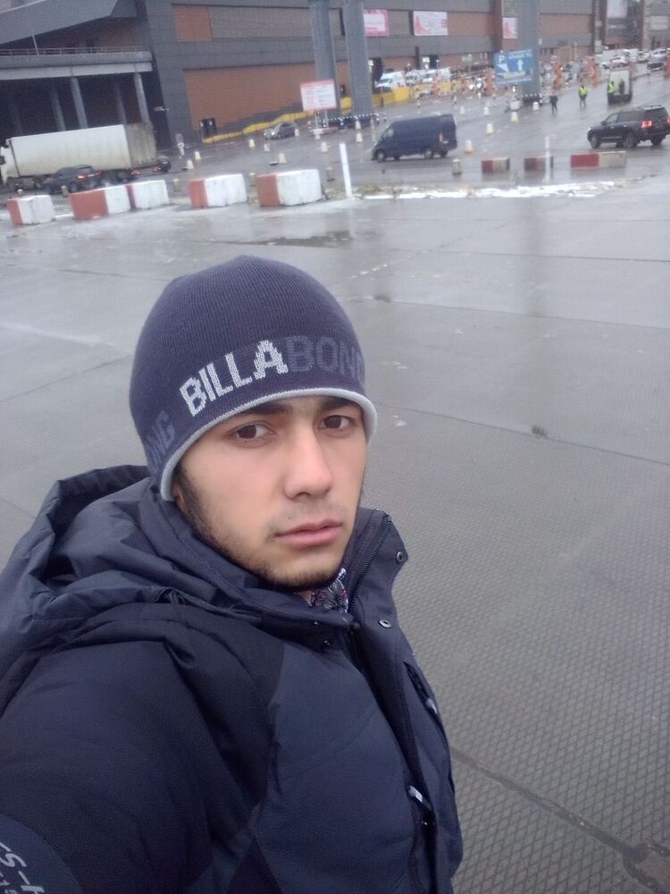  ,   Umar, 25 ,   ,   
