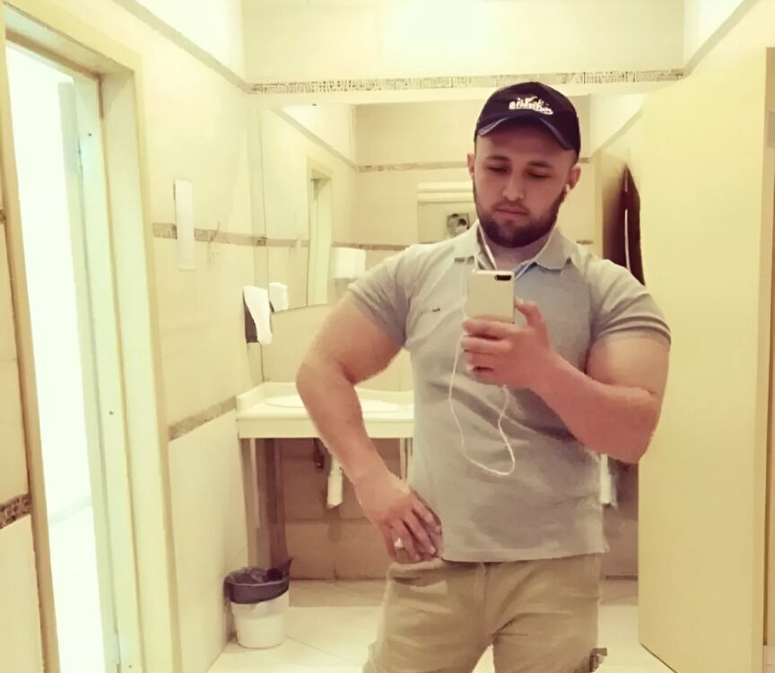  46792871  , 35 ,    
