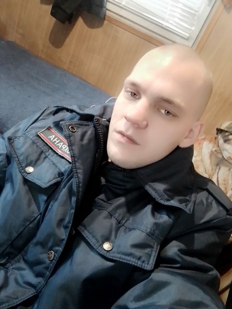  31116701  Nikolay, 28 ,    