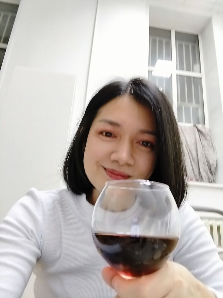  48611951  NongNang, 40 ,    