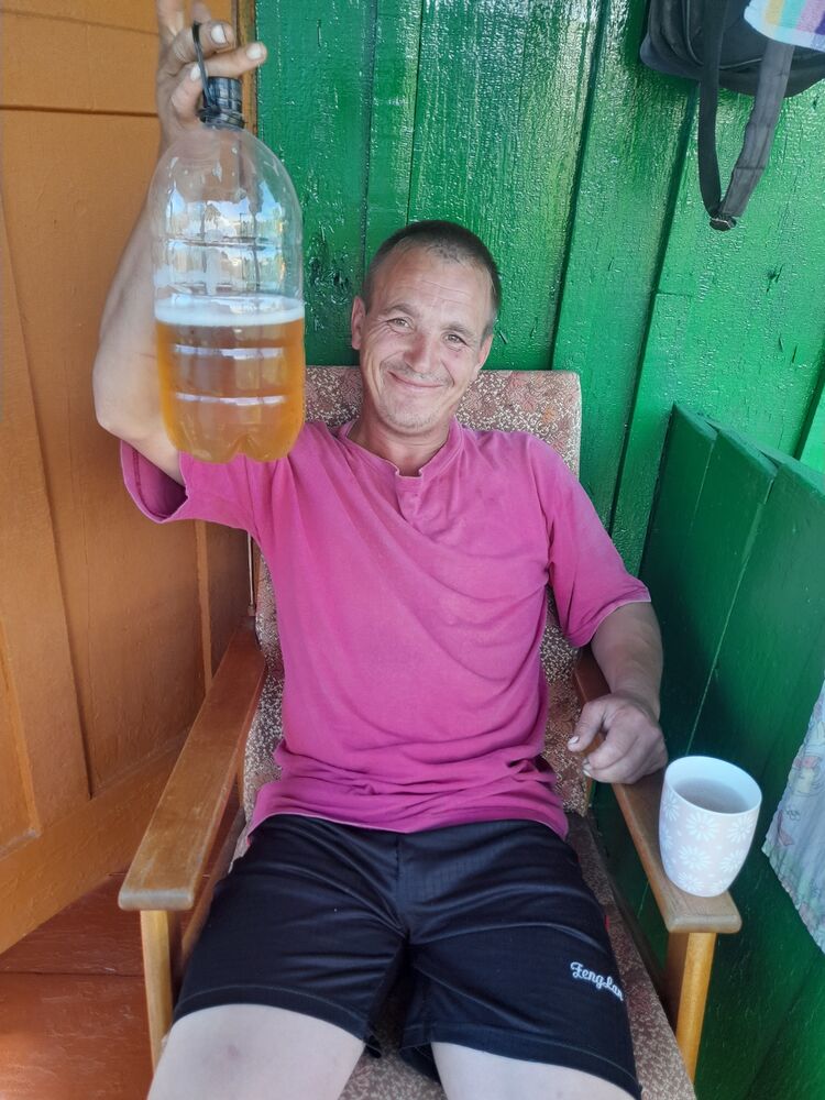  ,   Misha, 37 ,   ,   