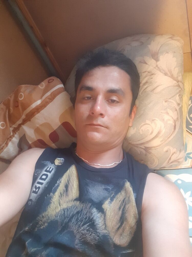  20849791  Nekruz, 33 ,    