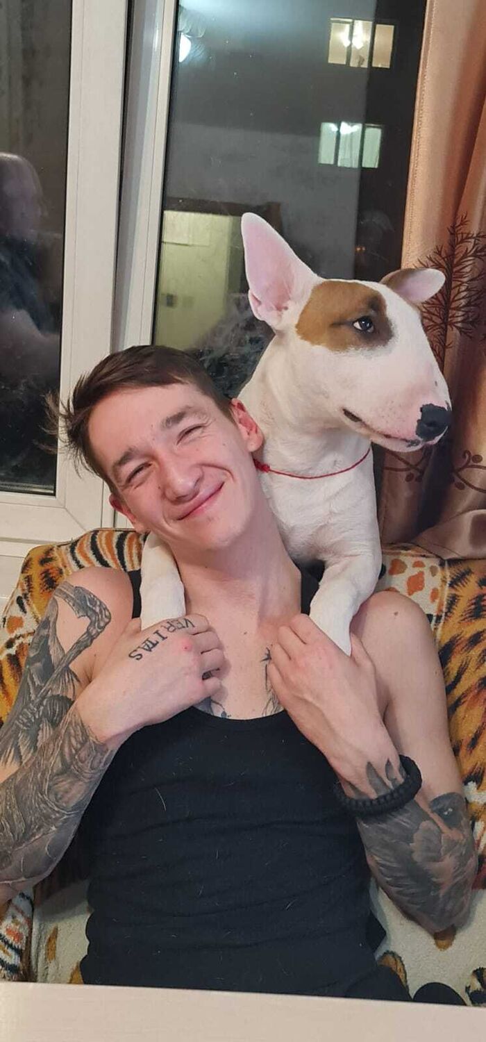  33655511  Vladislav, 31 ,    