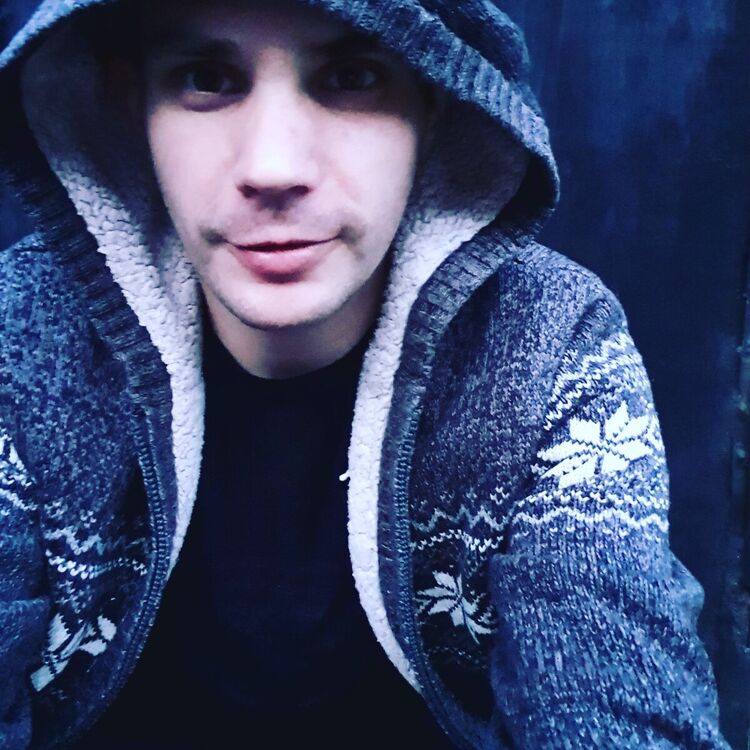  ,   Evgeniy, 37 ,   