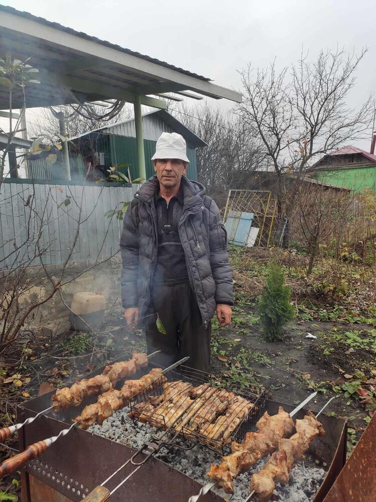  25185841  Vladimir, 64 ,    