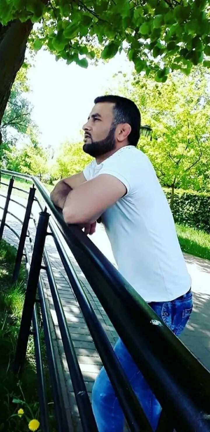  ,   Ayxan, 35 ,   ,   , 