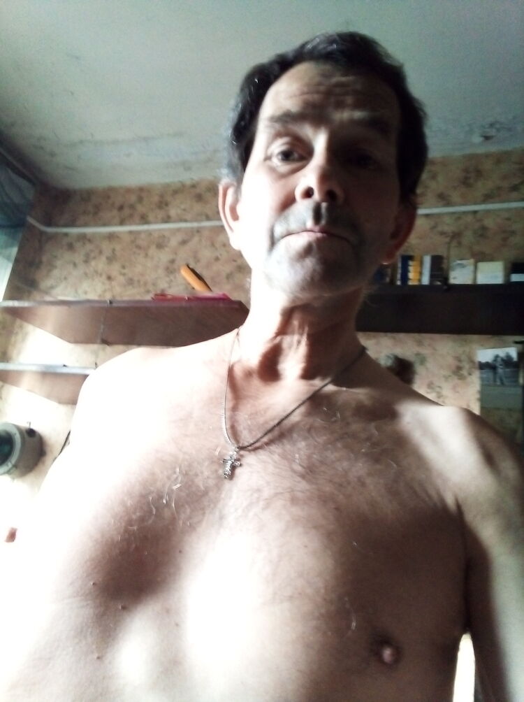 28428211  , 61 ,    
