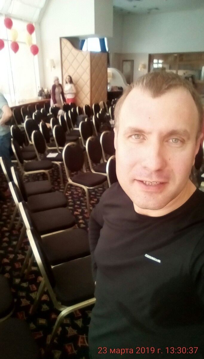  18547611  Vlad, 42 ,    