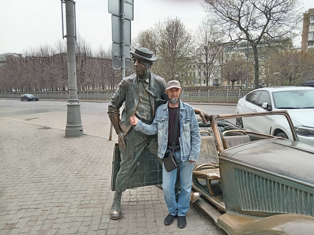  34124451  Kosta, 42 ,    