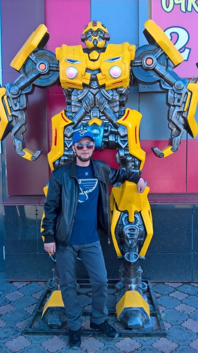  ,   Anton, 46 ,   ,   , c 