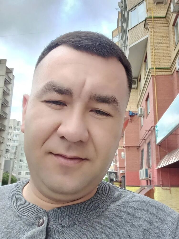  ,   Ruslan, 30 ,   ,   