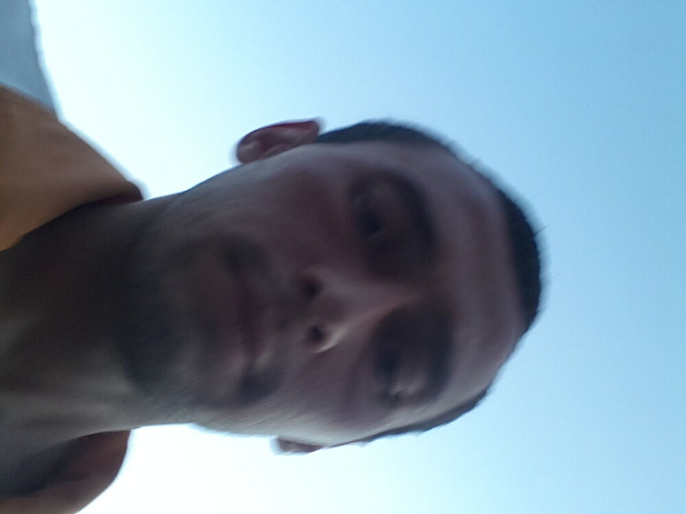  4436001  Bahrom, 42 ,    