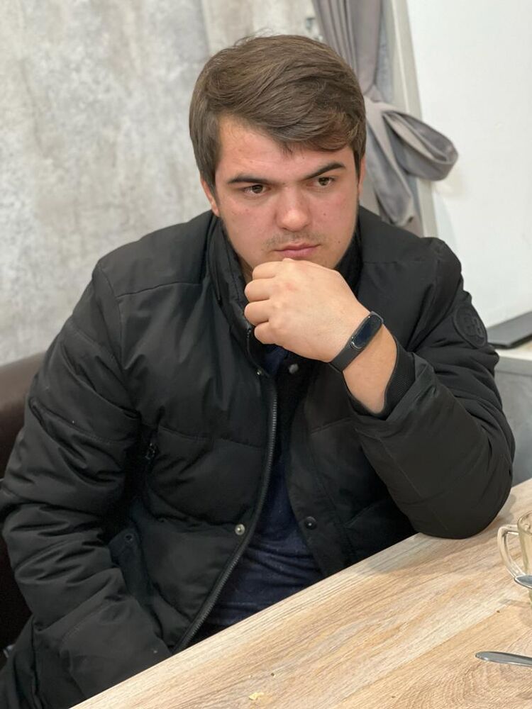  29819041  Nurik, 28 ,    