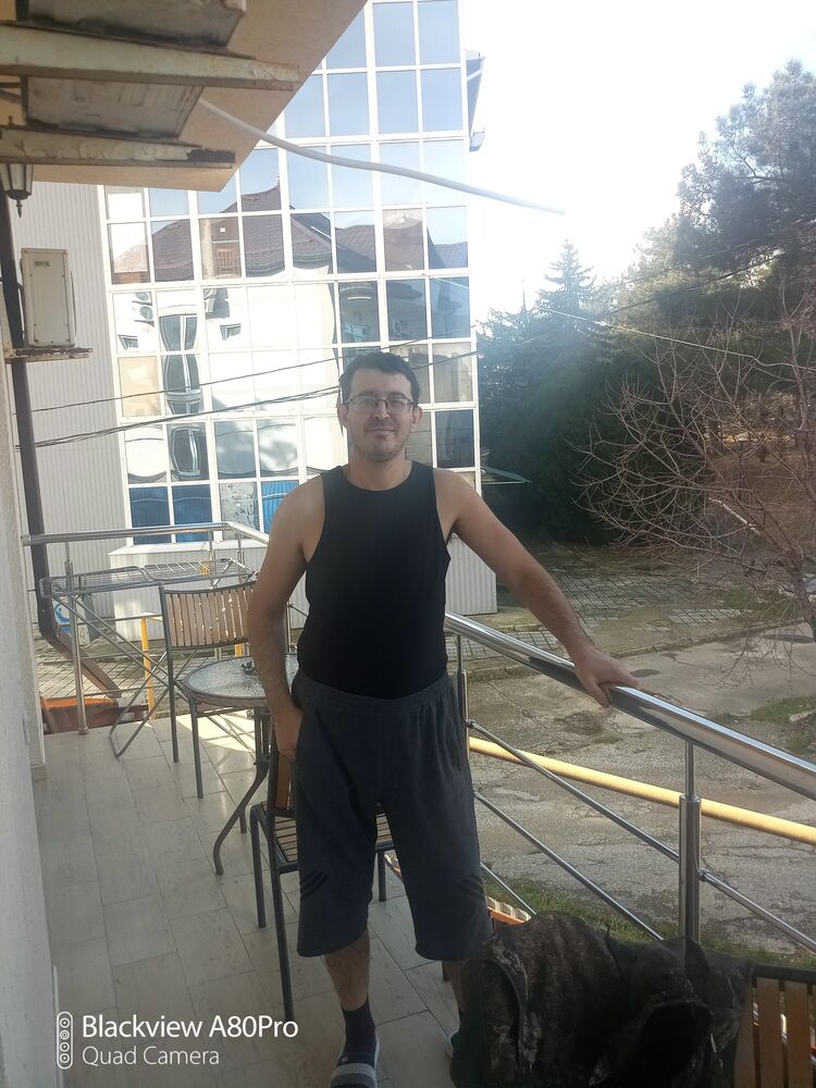  -,   Alex, 44 ,   ,   