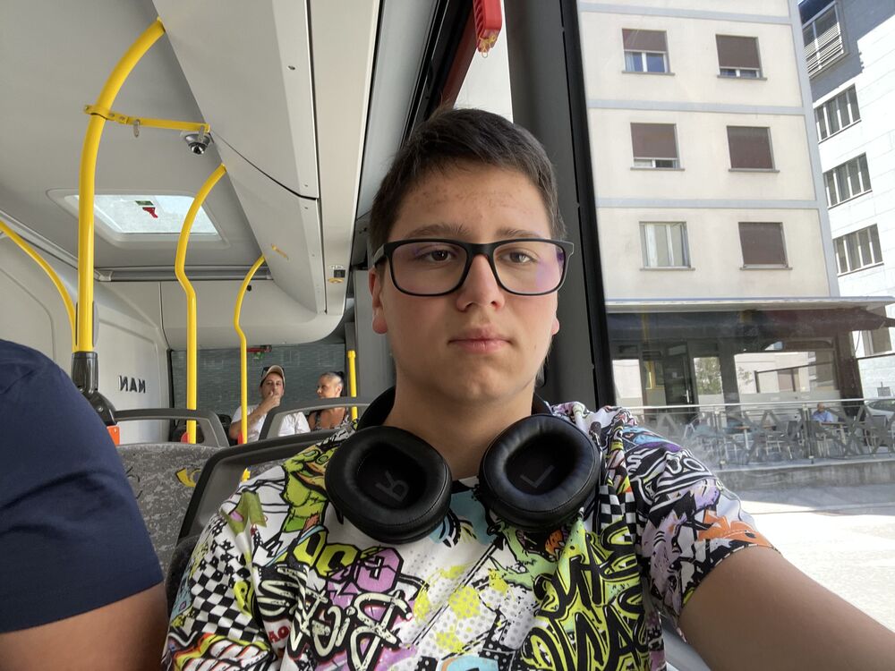  52671011  , 25 ,    Bellinzona