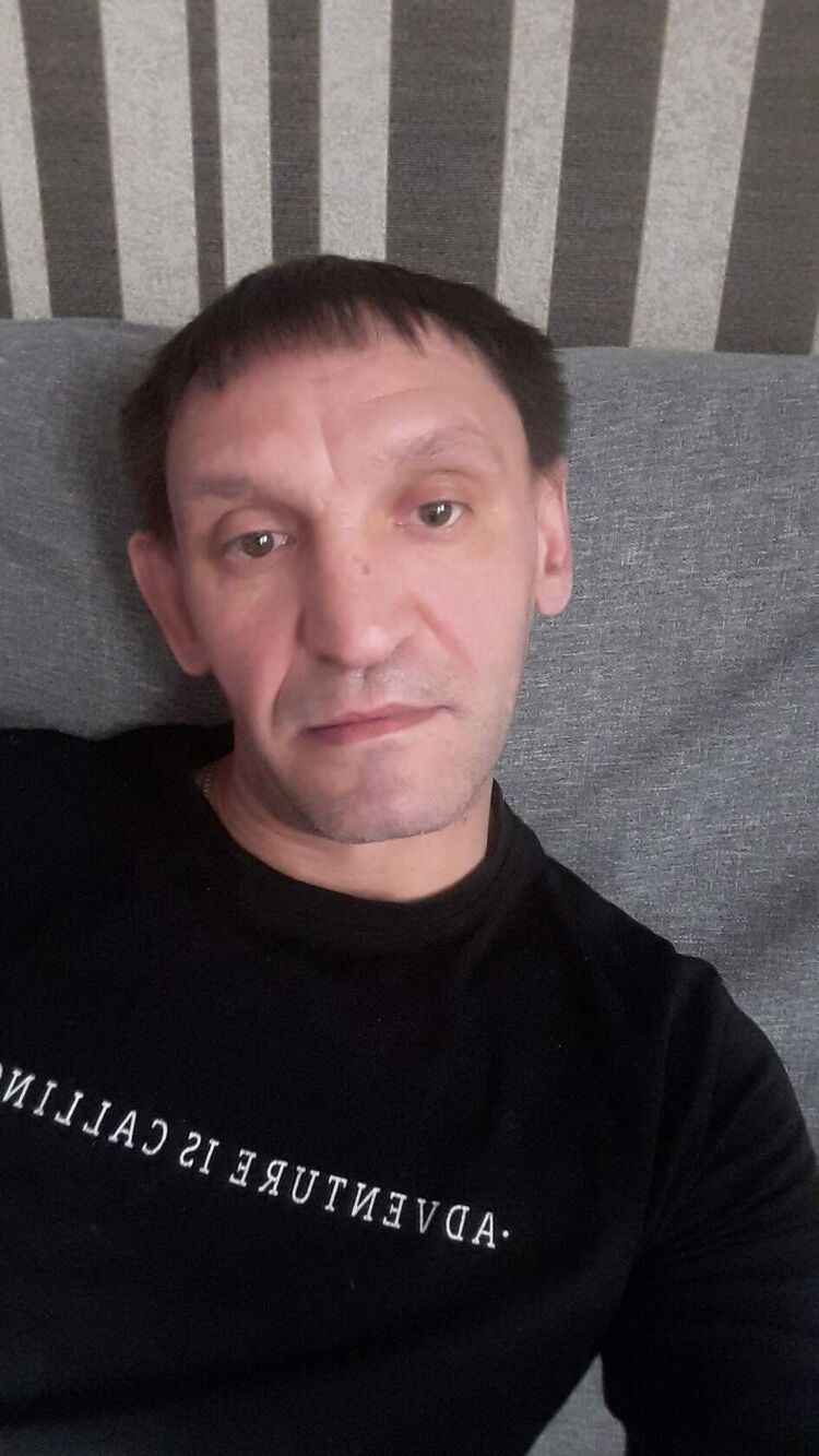  ,   Pavel, 46 ,   c 