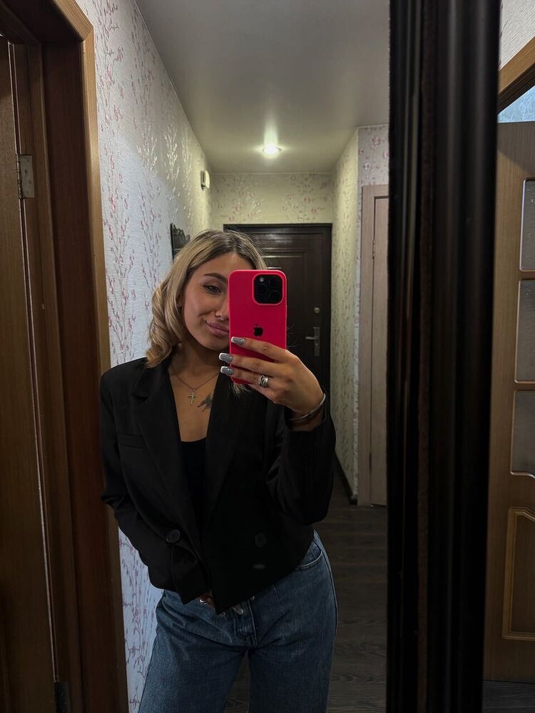  ,   Karolina, 23 ,   ,   , c 