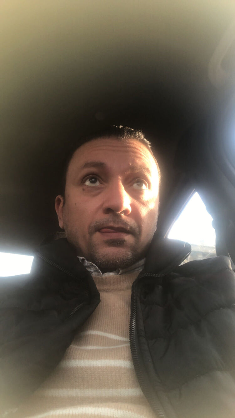  ,   Wesam, 47 ,   ,   , c 