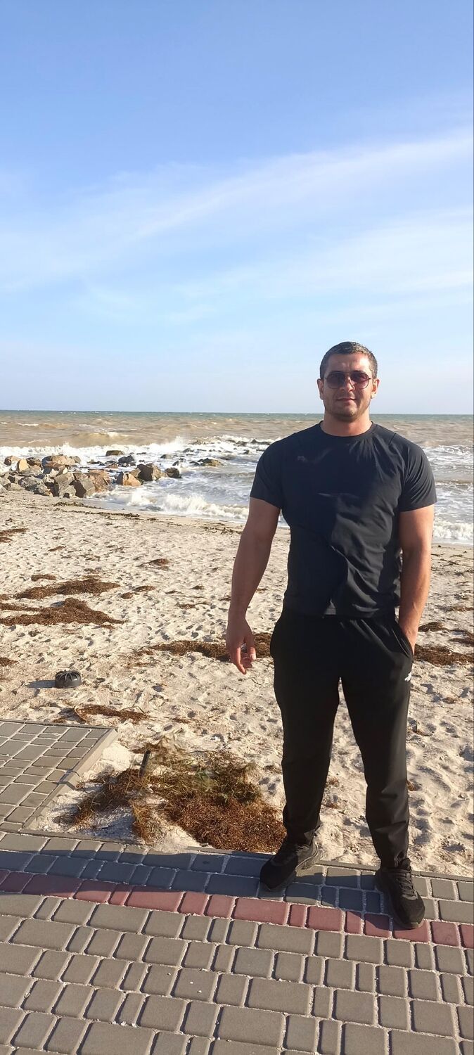  54674791  Vladimir, 26 ,    Deleted